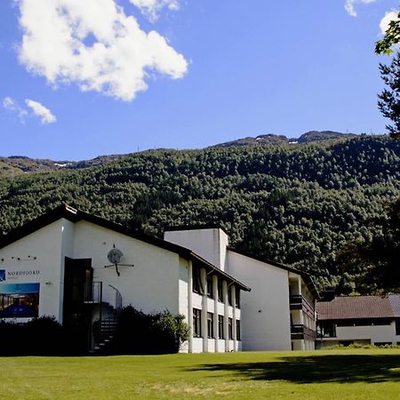 Nordfjord Hotell Nordfjordeid Exterior foto