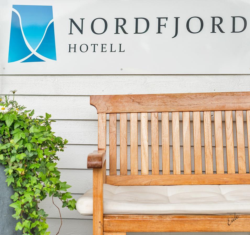 Nordfjord Hotell Nordfjordeid Exterior foto
