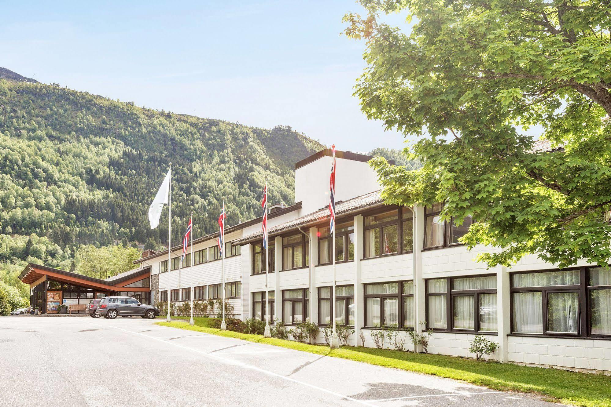 Nordfjord Hotell Nordfjordeid Exterior foto